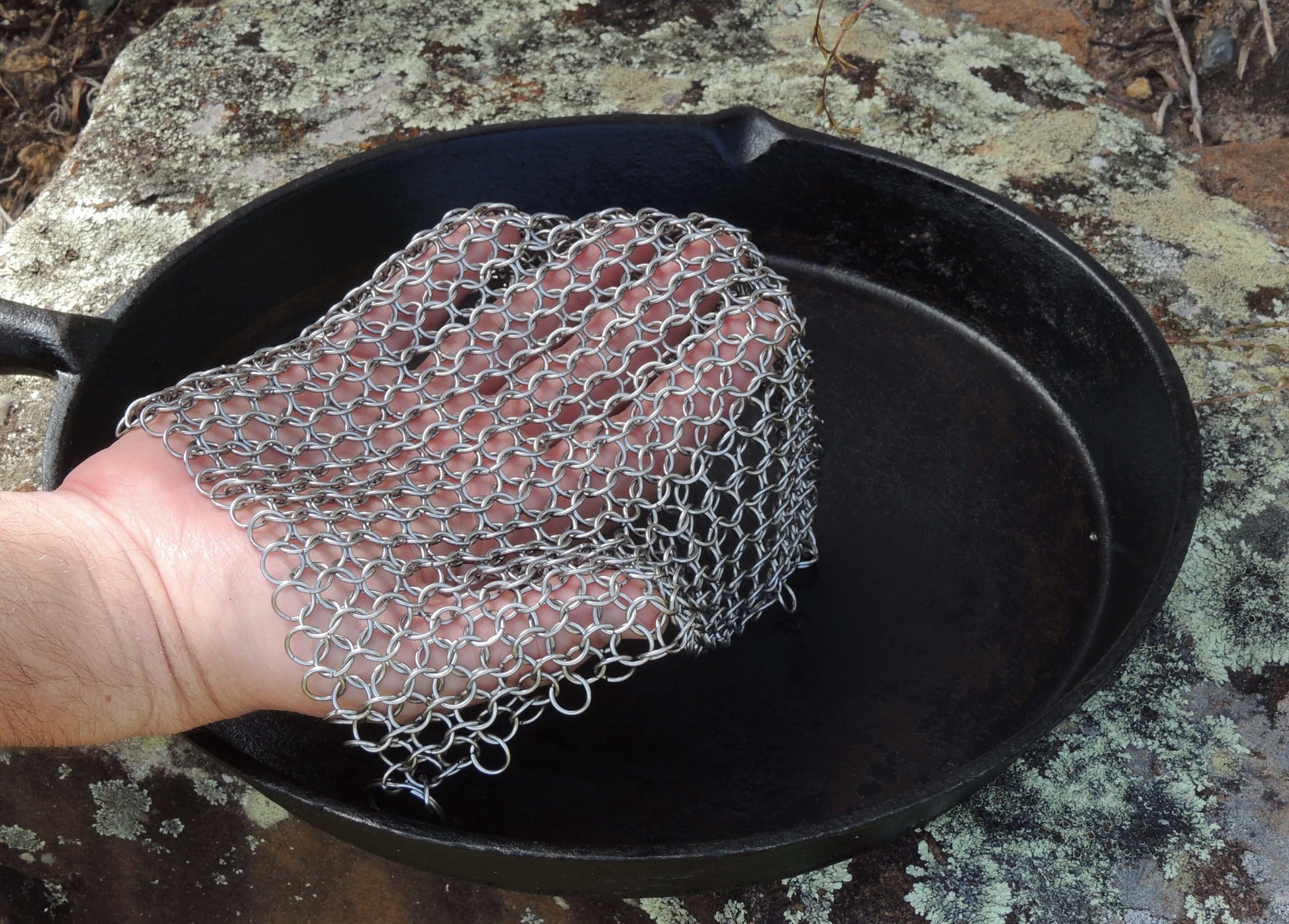Kitcheniva Cast Iron Skillet Cleaner Chainmail Scrubber With